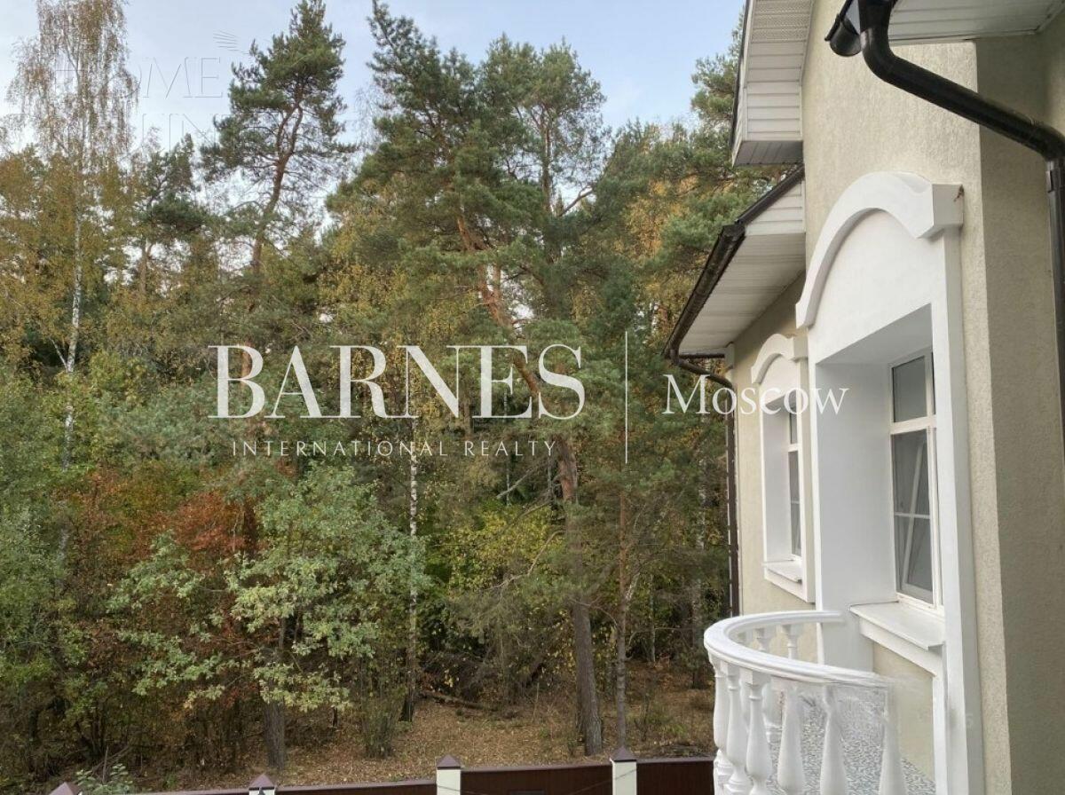 2-этажный коттедж 1 054 м² с отделкой