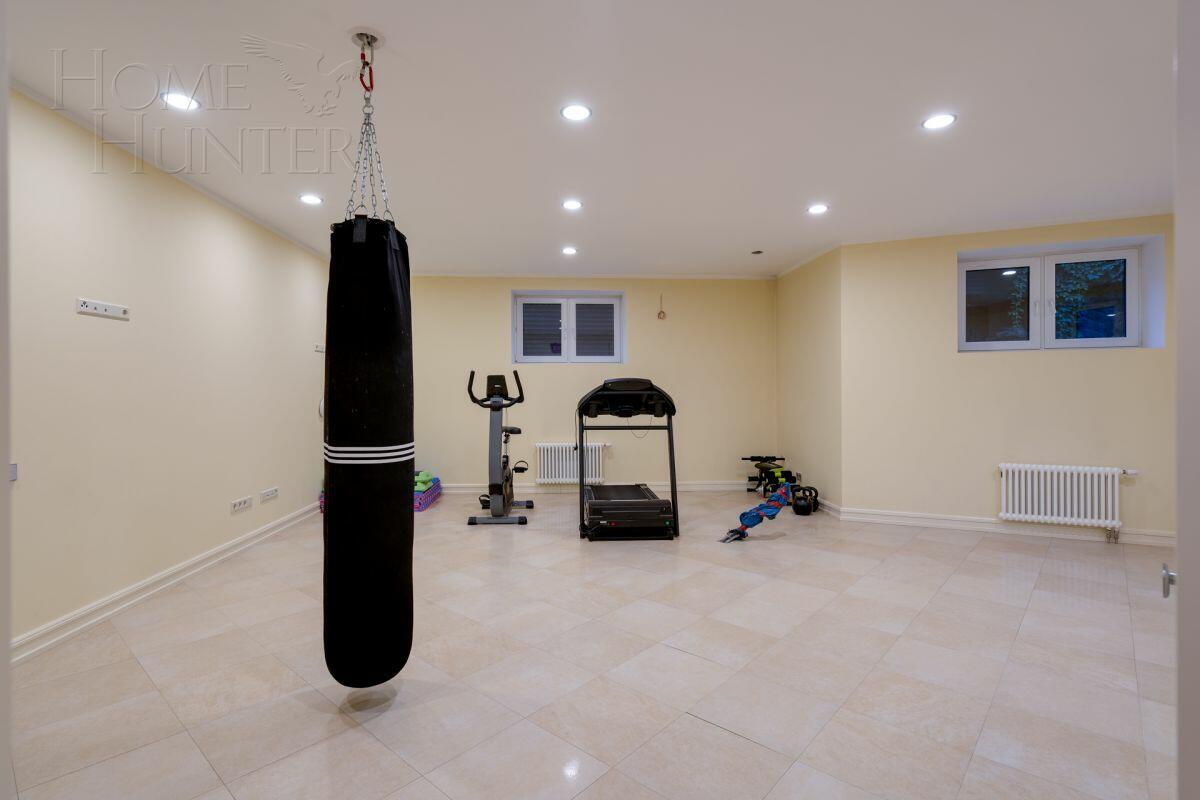 2-этажный коттедж 1 087 м² с отделкой