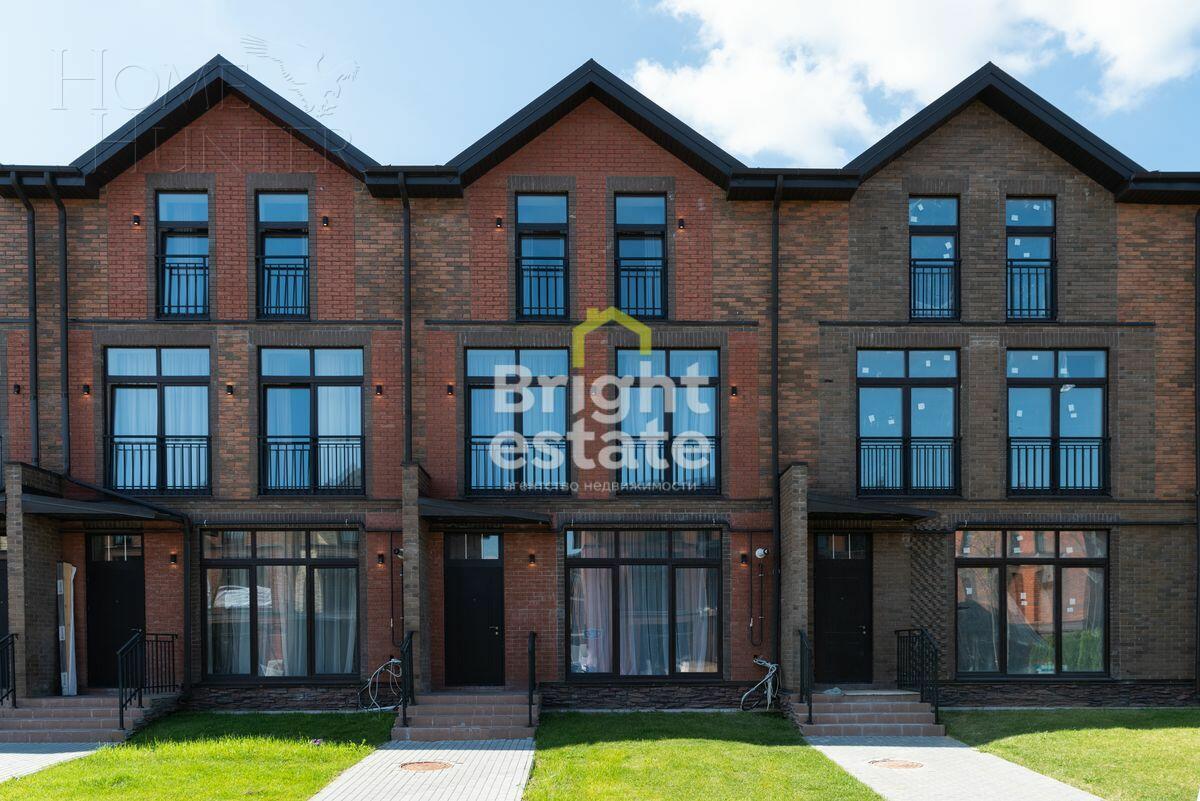 3-этажный таунхаус 112 м² с отделкой