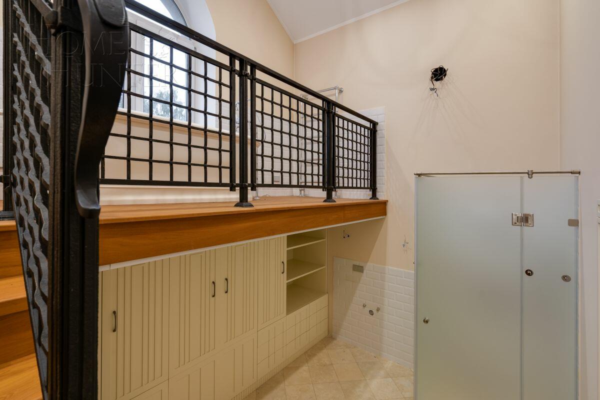 2-этажный коттедж 1 087 м² с отделкой