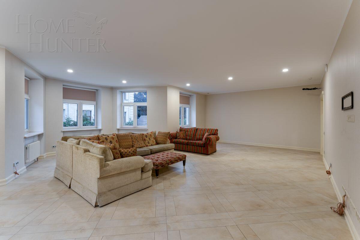 2-этажный коттедж 1 087 м² с отделкой