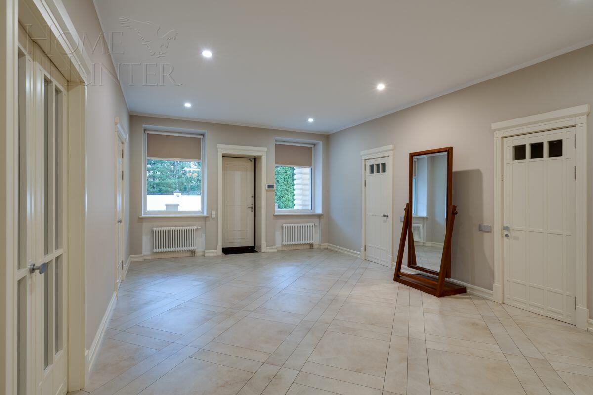 2-этажный коттедж 1 087 м² с отделкой