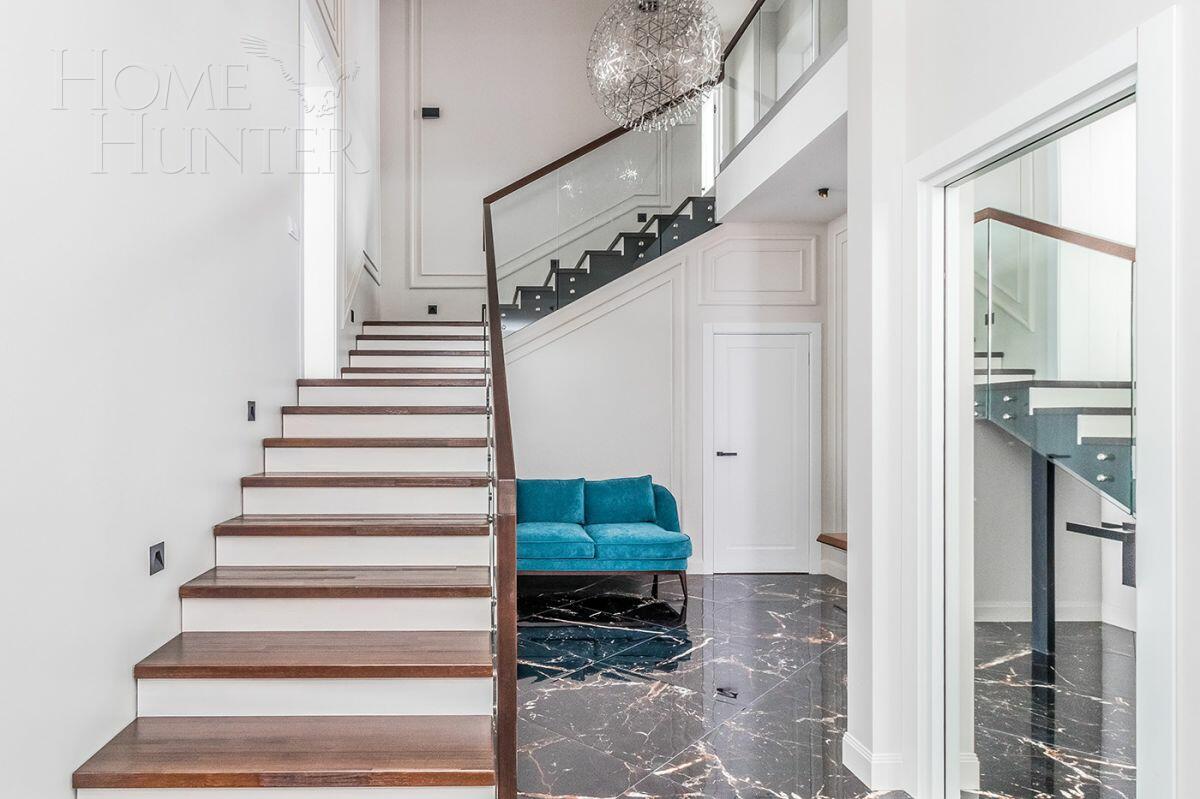 2-этажный коттедж 443 м² с отделкой