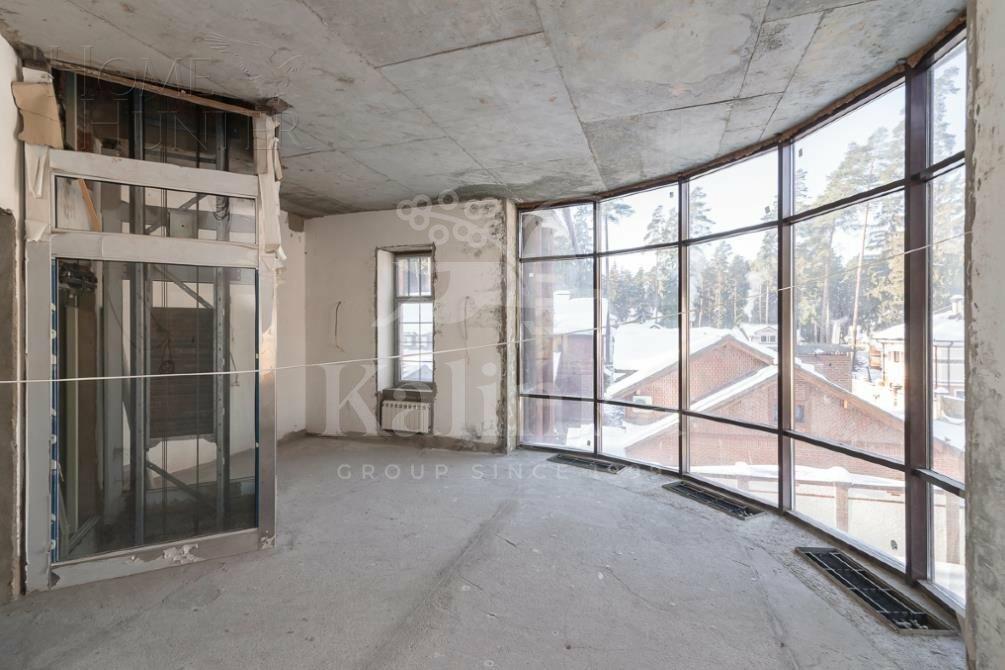 2-этажный коттедж 950 м² без отделки