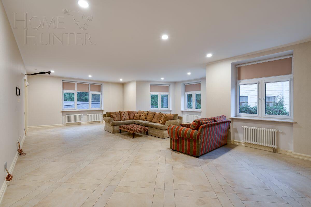 2-этажный коттедж 1 087 м² с отделкой