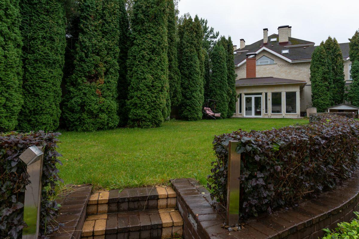 2-этажный коттедж 1 087 м² с отделкой