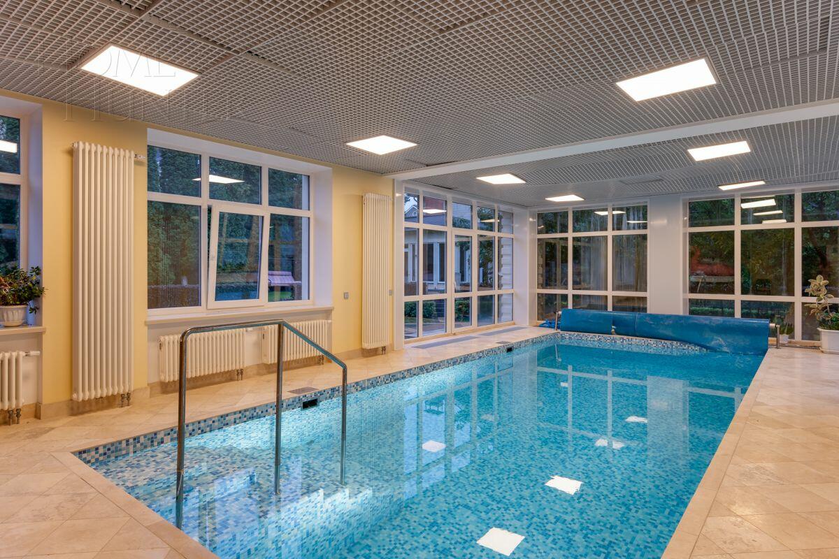 2-этажный коттедж 1 087 м² с отделкой