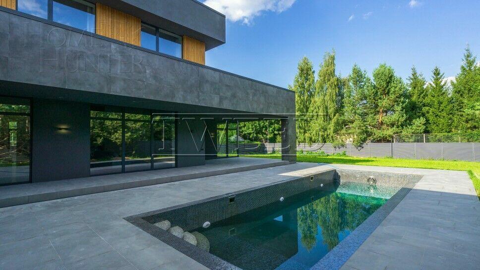 2-этажный коттедж 500 м² с отделкой