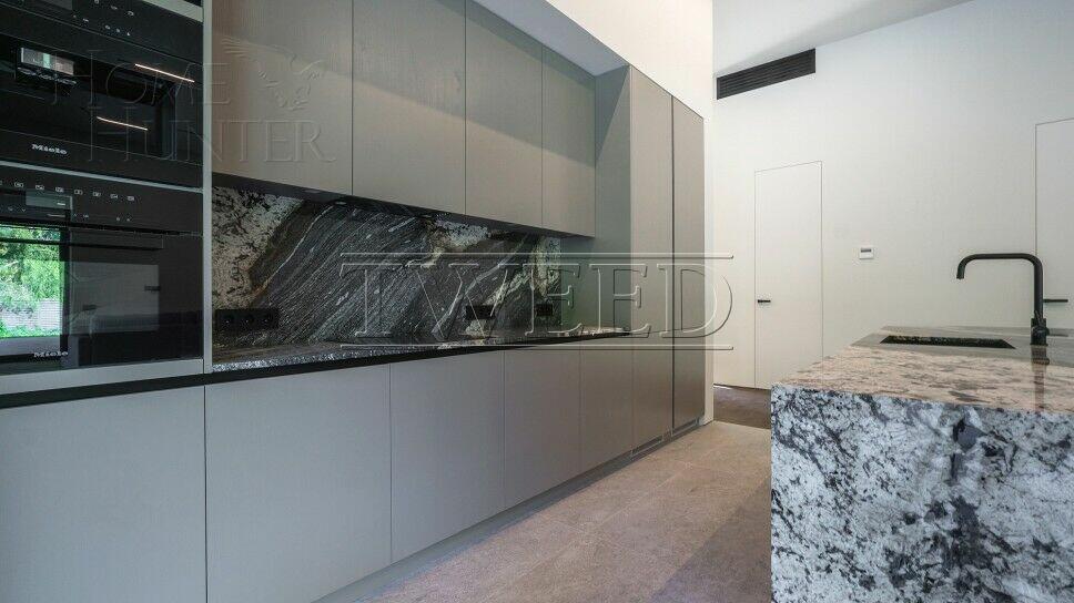 2-этажный коттедж 500 м² с отделкой