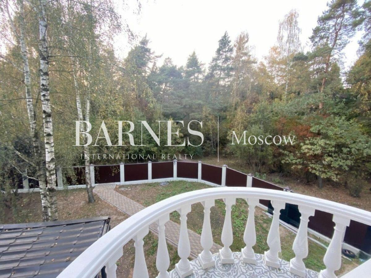 2-этажный коттедж 1 054 м² с отделкой