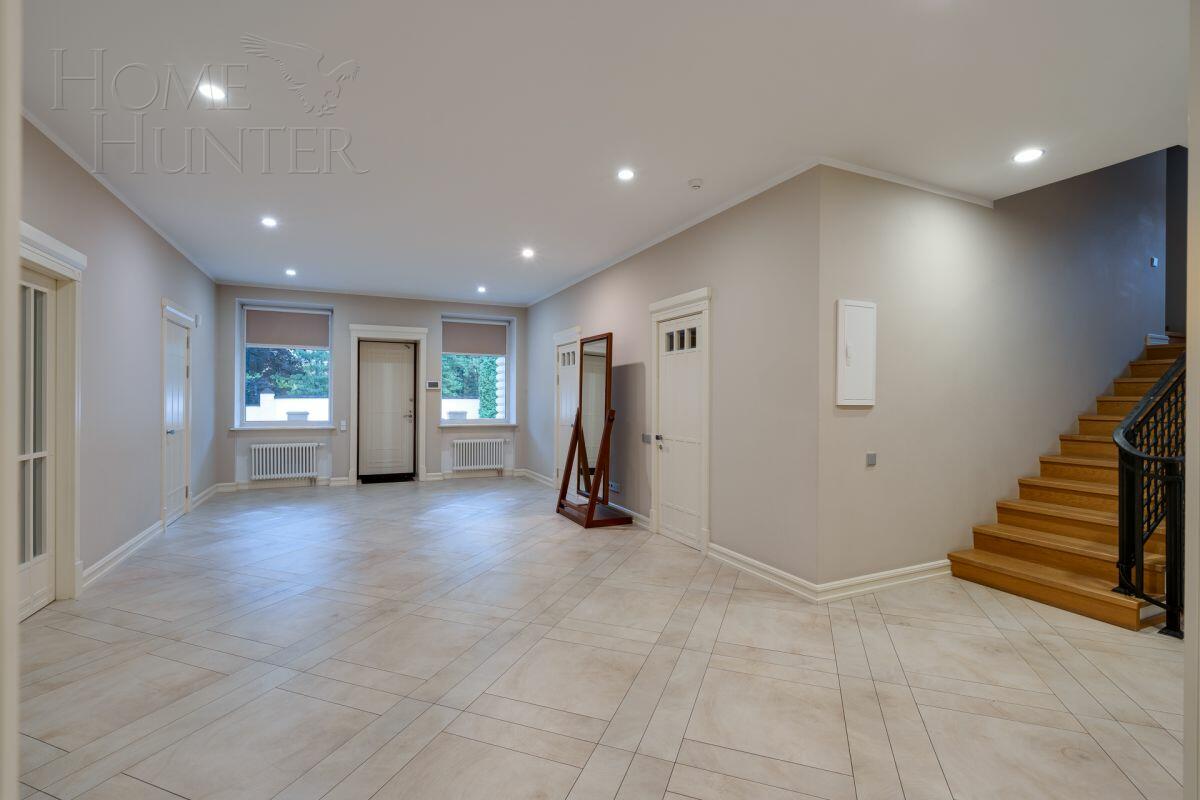 2-этажный коттедж 1 087 м² с отделкой