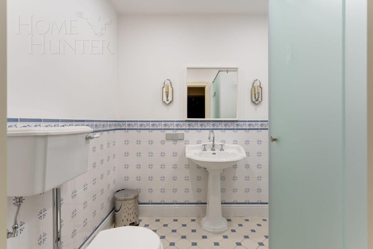 2-этажный коттедж 1 087 м² с отделкой