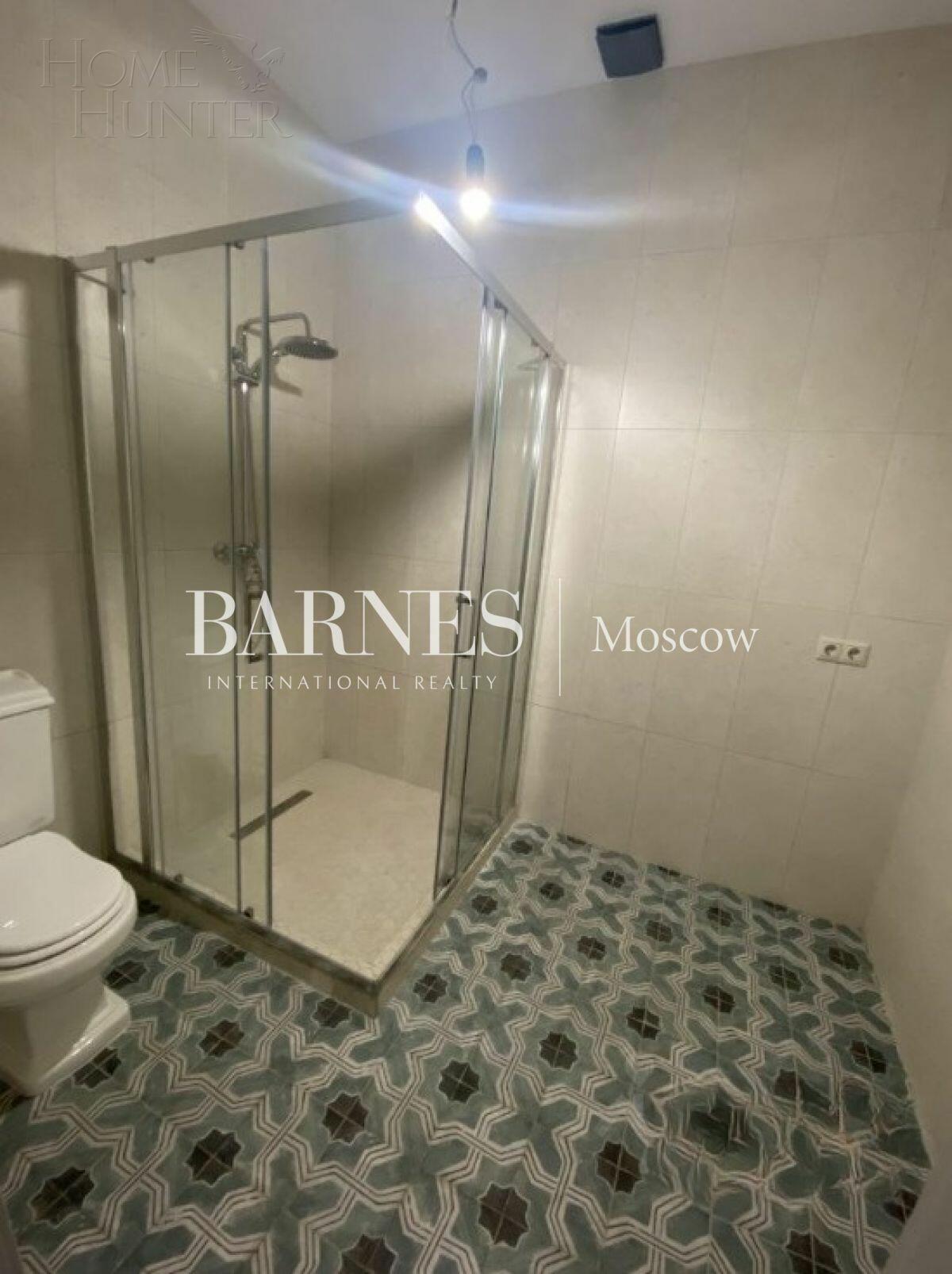 2-этажный коттедж 1 054 м² с отделкой