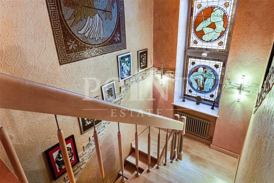 2-этажный коттедж 660 м² с отделкой