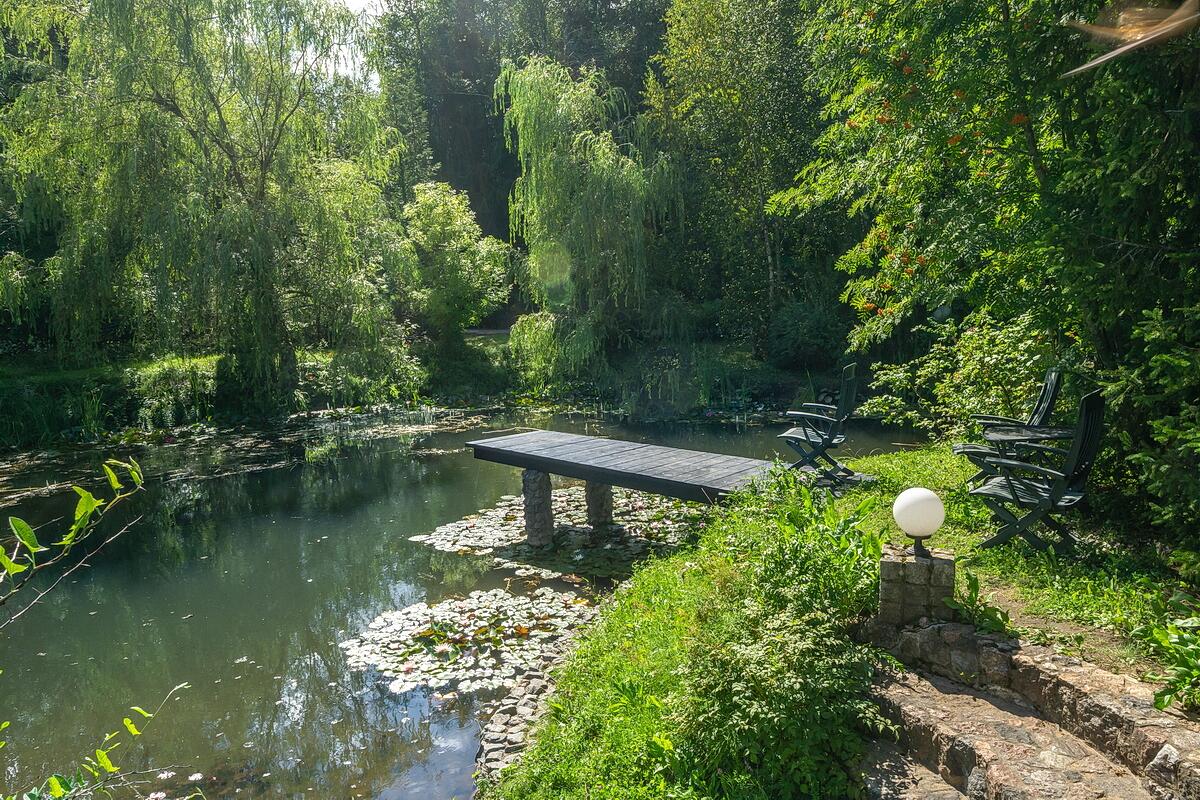 2-этажный коттедж 1 100 м² с отделкой