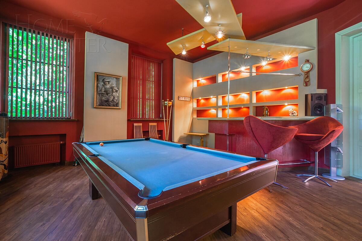 2-этажный коттедж 1 100 м² с отделкой