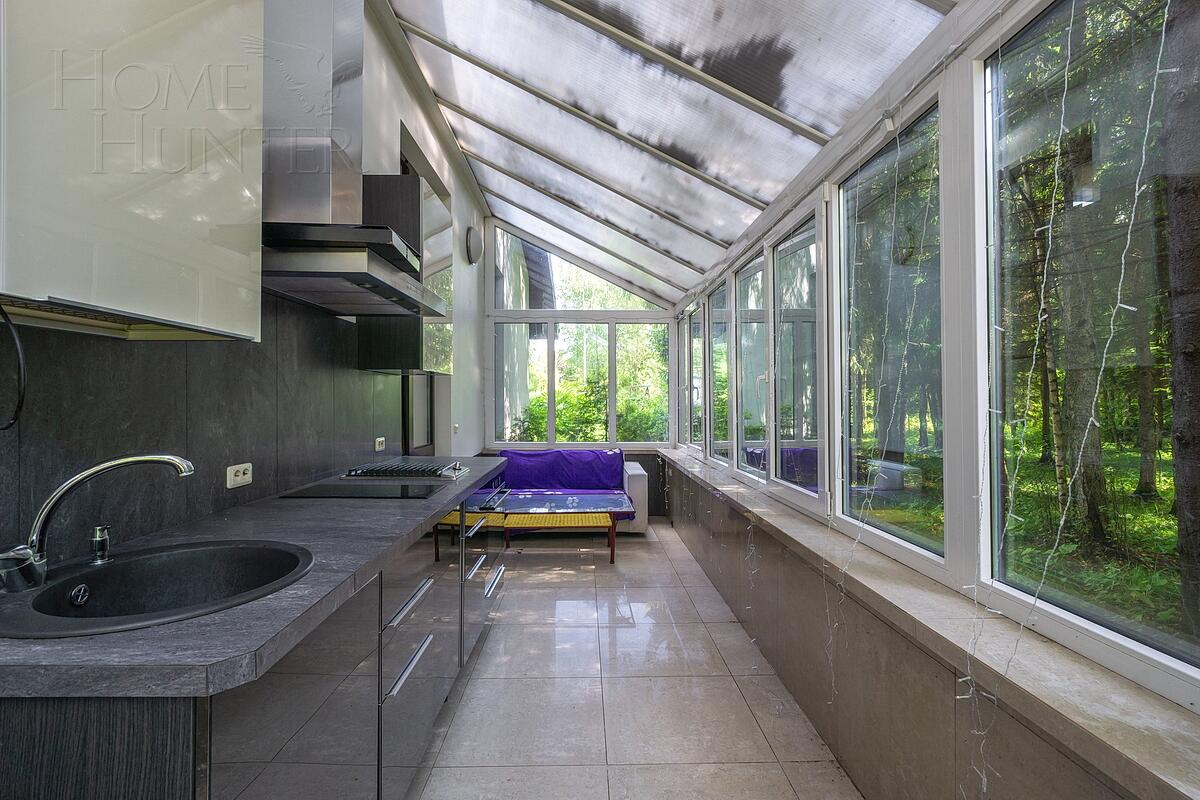 2-этажный коттедж 1 100 м² с отделкой