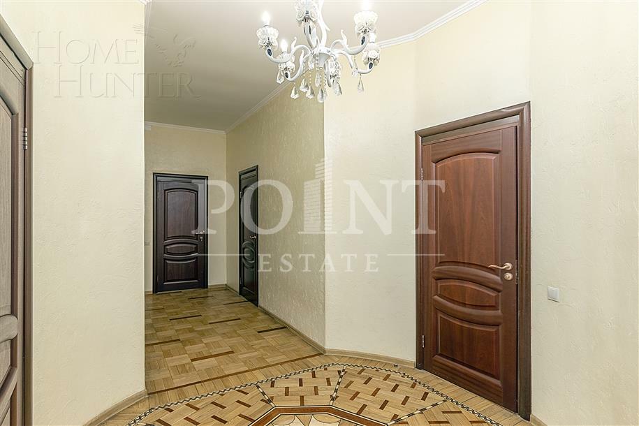 4-КОМН. КВАРТИРА С ОТДЕЛКОЙ 190 М² НА 1 ЭТАЖЕ