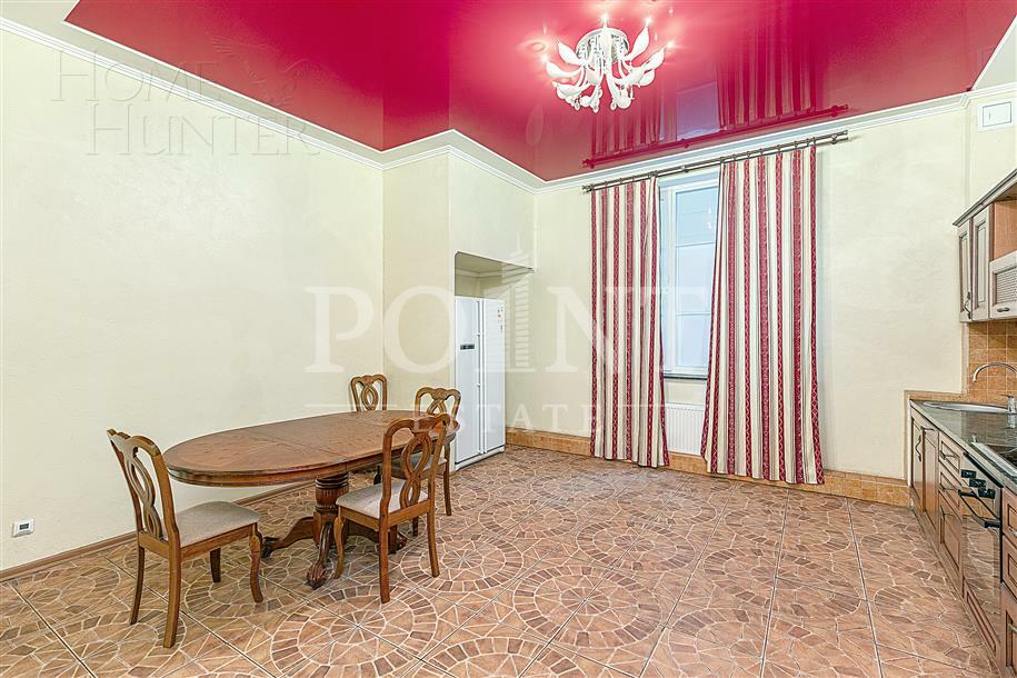 4-КОМН. КВАРТИРА С ОТДЕЛКОЙ 190 М² НА 1 ЭТАЖЕ