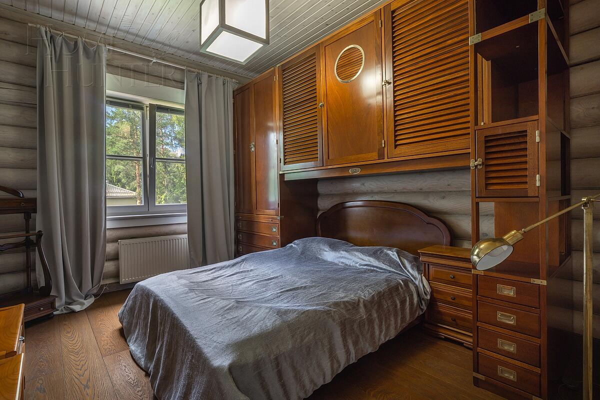 2-этажный коттедж 1 100 м² с отделкой