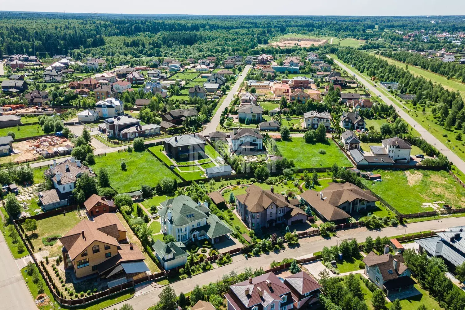 2-этажный коттедж 305.6 м² с отделкой