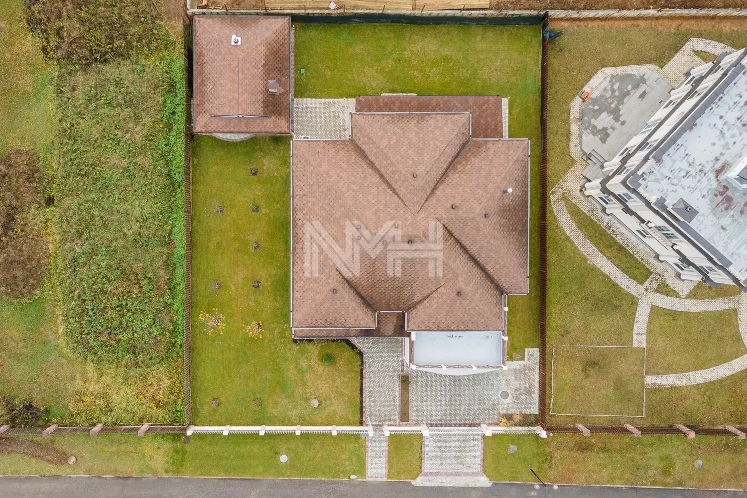 2-этажный коттедж 305.6 м² с отделкой