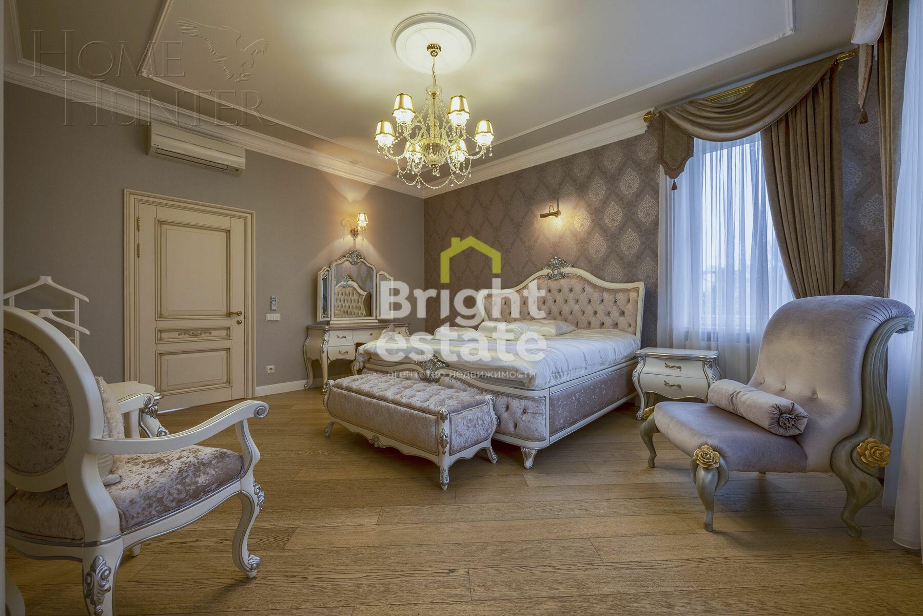 3-этажный таунхаус 240 м² с отделкой