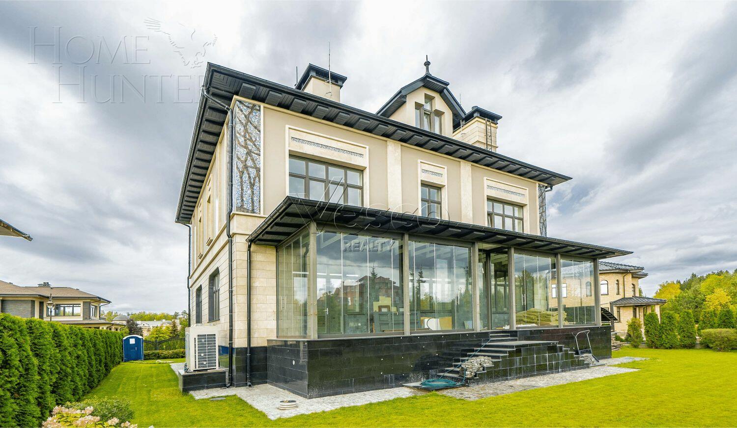 2-этажный коттедж 669 м² без отделки