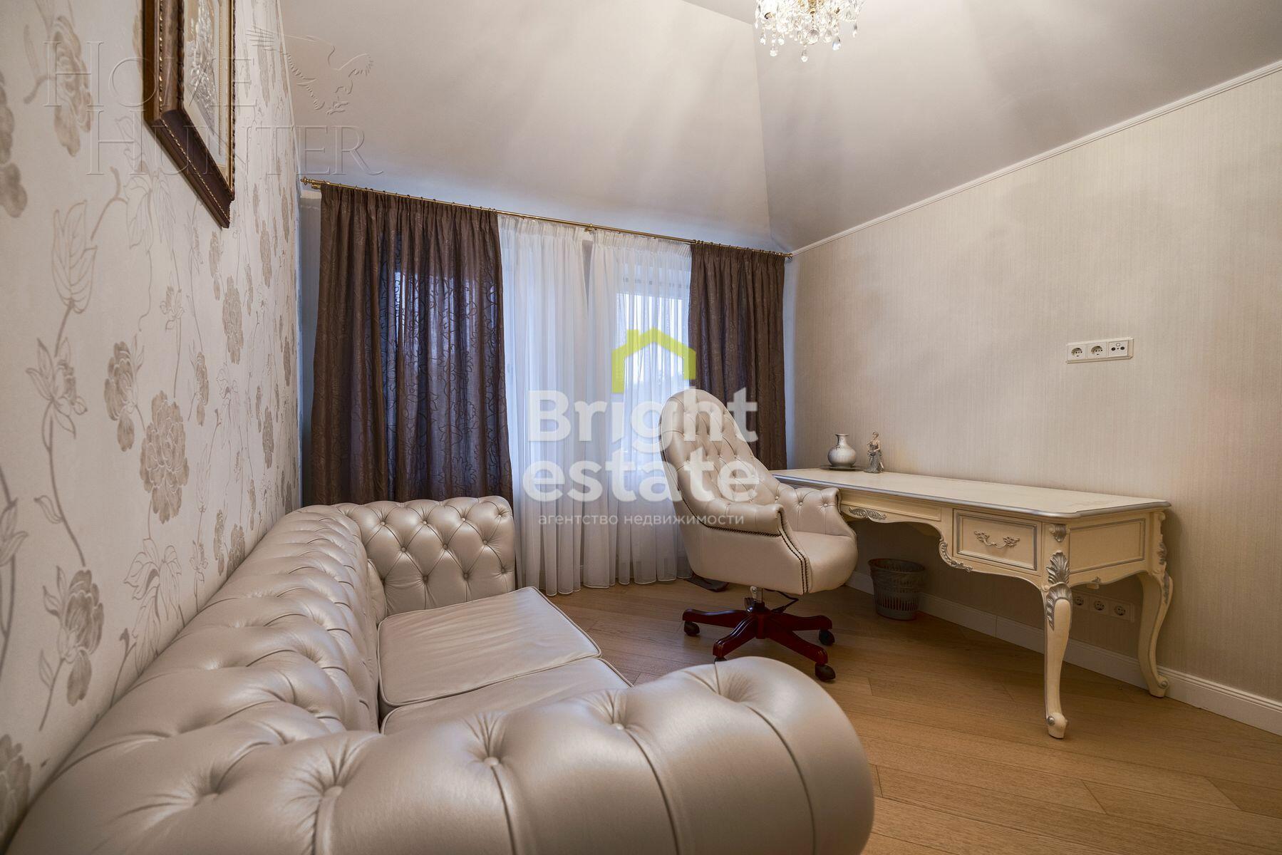 3-этажный таунхаус 240 м² с отделкой