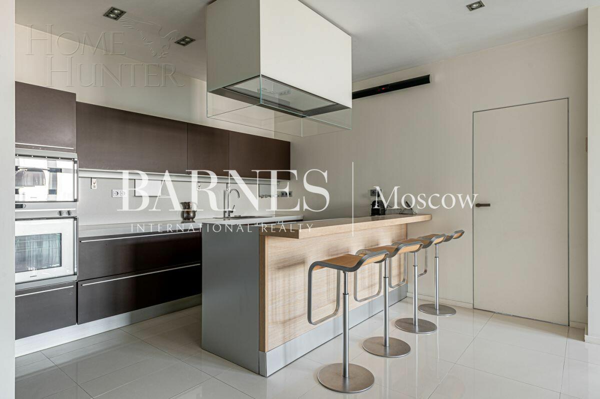 3-КОМН. КВАРТИРА С ОТДЕЛКОЙ 137.6 М² НА 25 ЭТАЖЕ