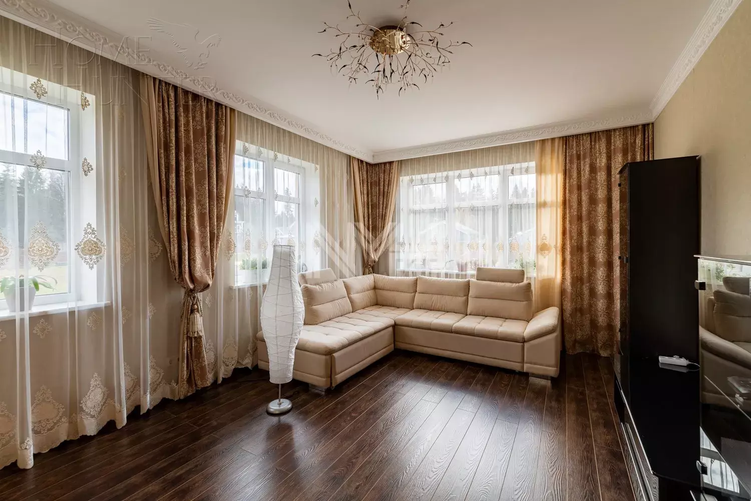 2-этажный коттедж 305.6 м² с отделкой