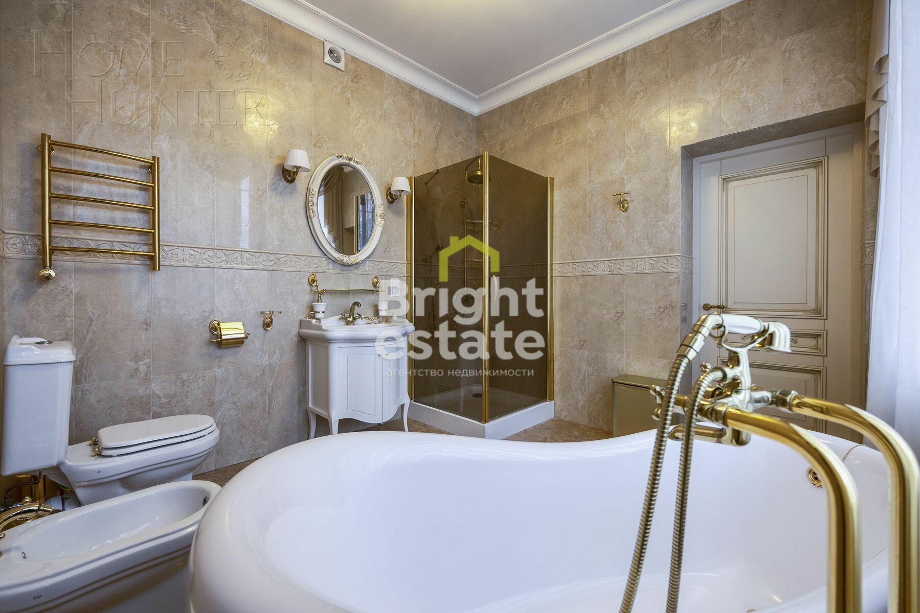 3-этажный таунхаус 240 м² с отделкой