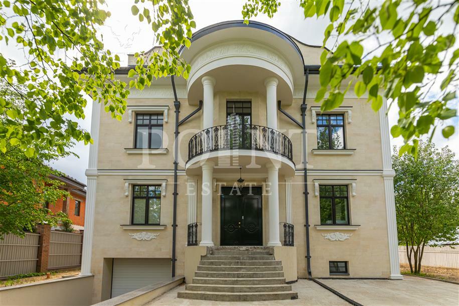 2-этажный коттедж 931.2 м² с отделкой