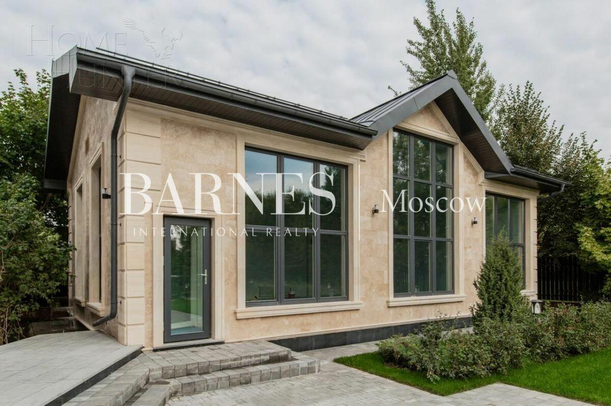 2-этажный коттедж 800 м² с отделкой