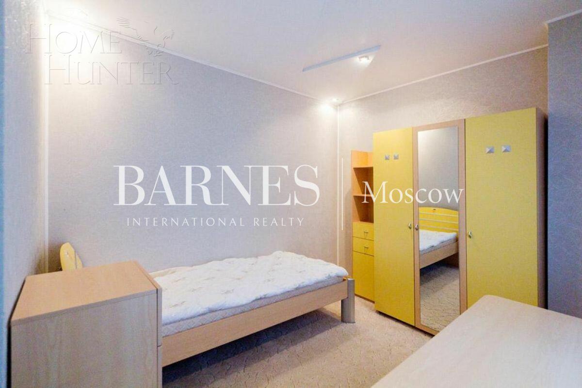 2-этажный коттедж 300 м² с отделкой