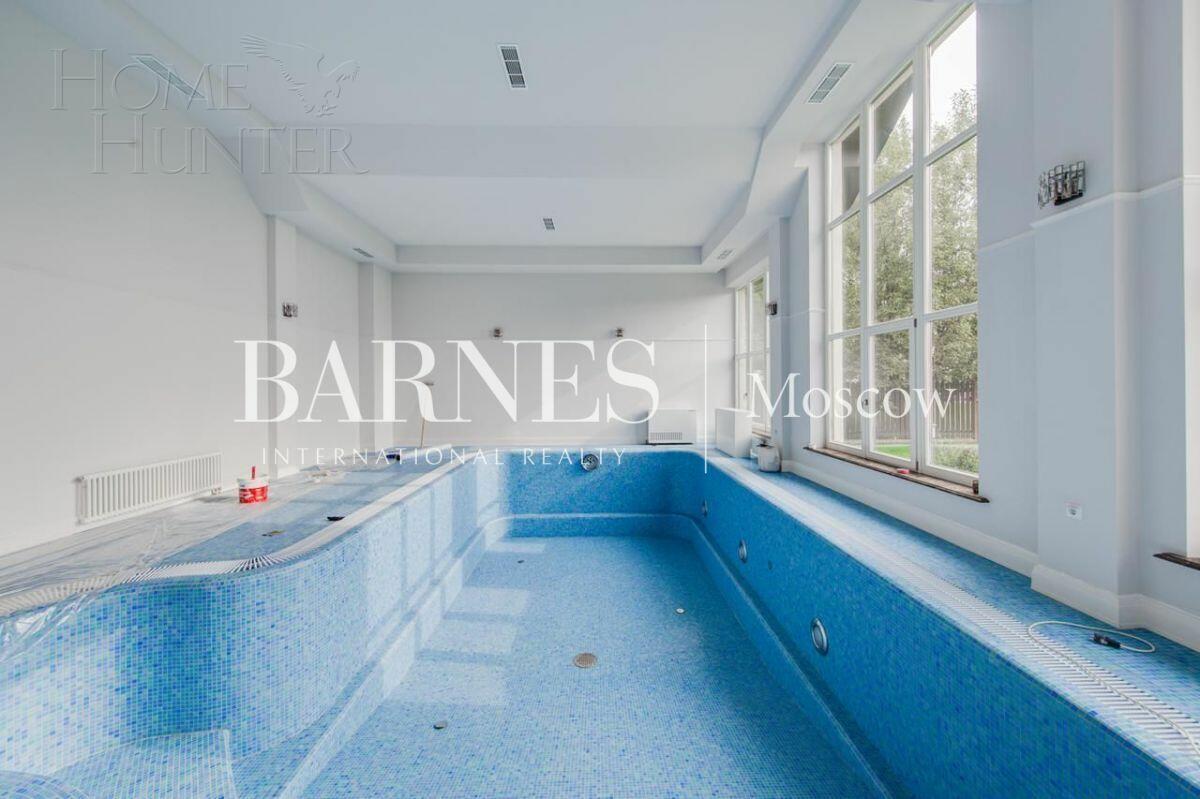 2-этажный коттедж 800 м² с отделкой