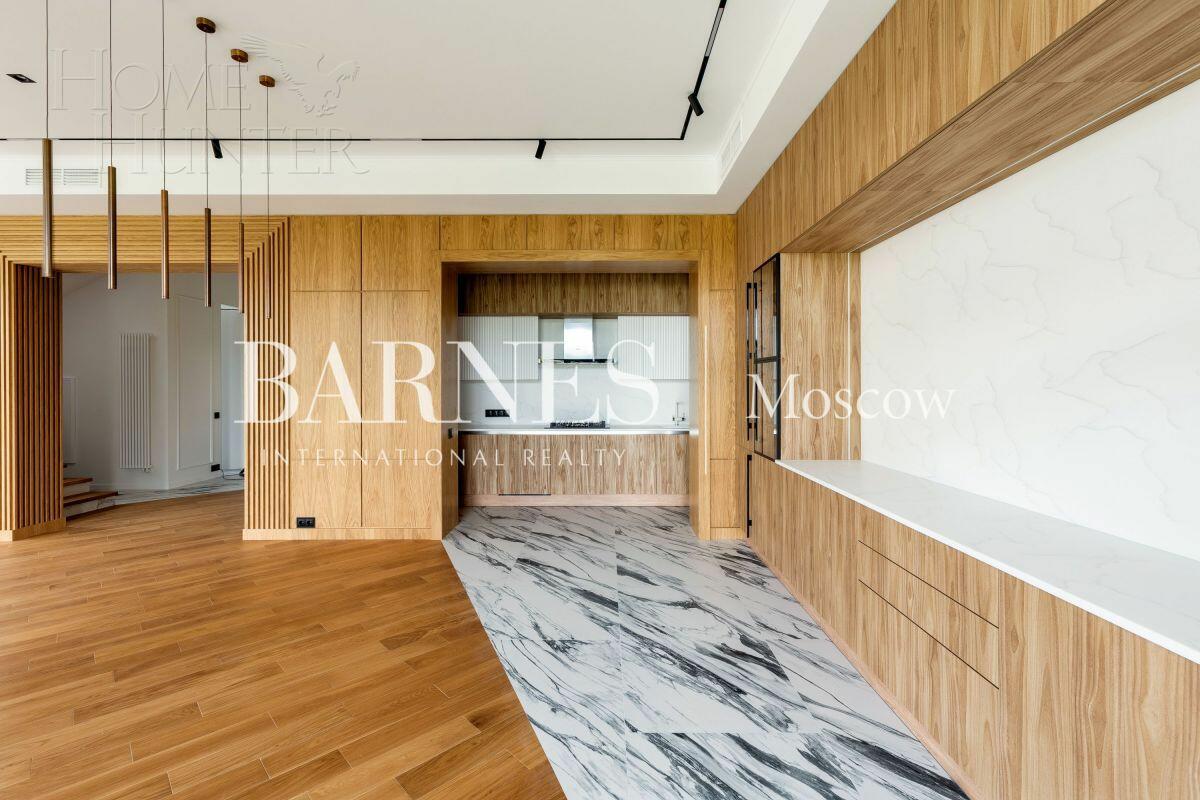 2-этажный коттедж 320 м² с отделкой