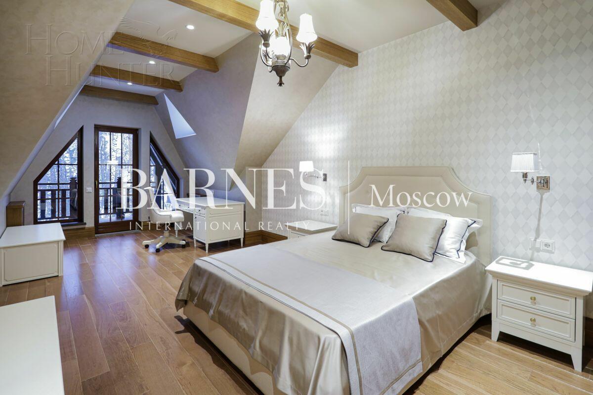 2-этажный коттедж 658 м² с отделкой