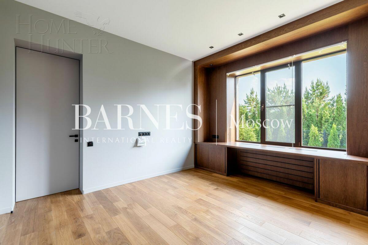 2-этажный коттедж 320 м² с отделкой