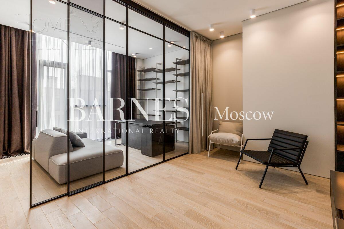 3-этажный таунхаус 244 м² с отделкой