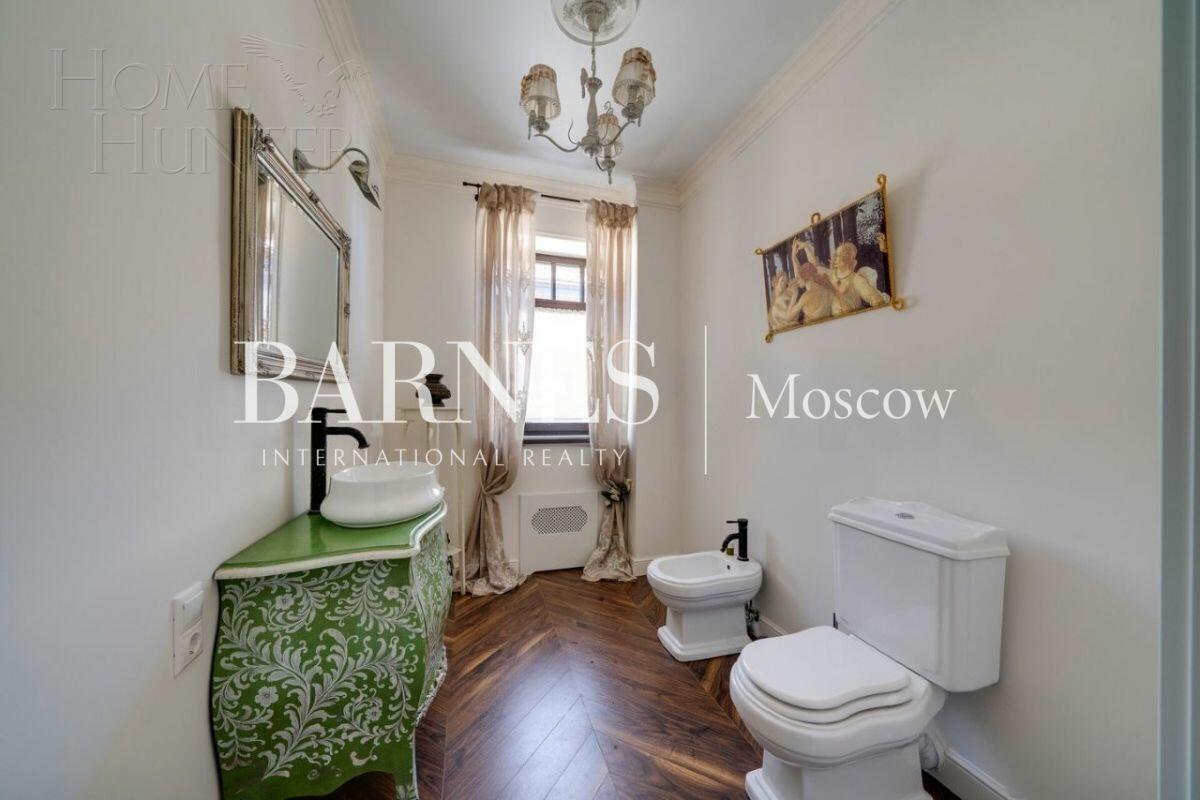 2-этажный таунхаус 252 м² с отделкой