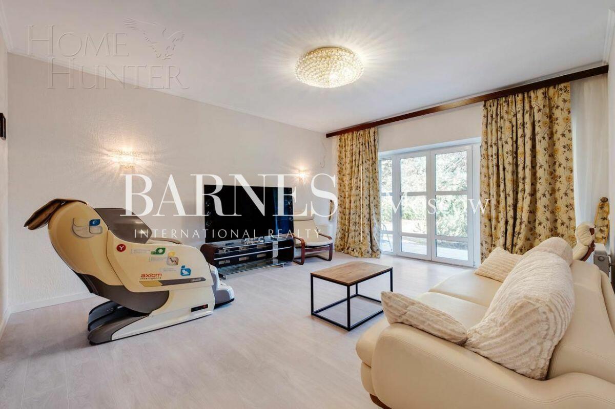 2-этажный коттедж 320 м² с отделкой