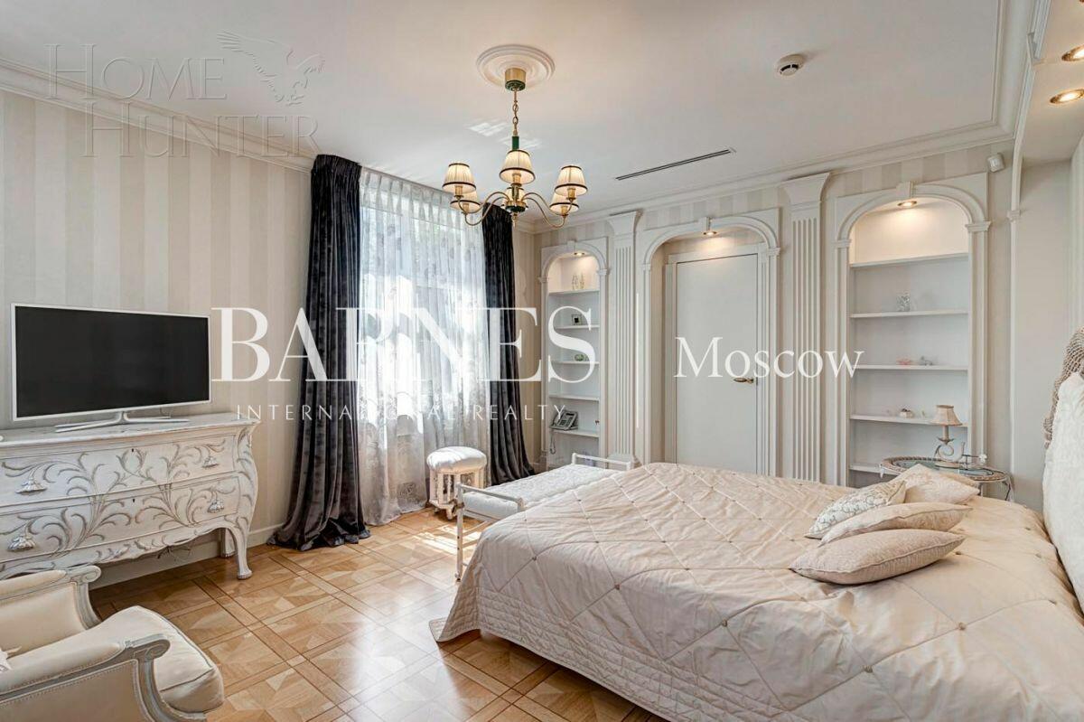 2-этажный коттедж 782.7 м² с отделкой