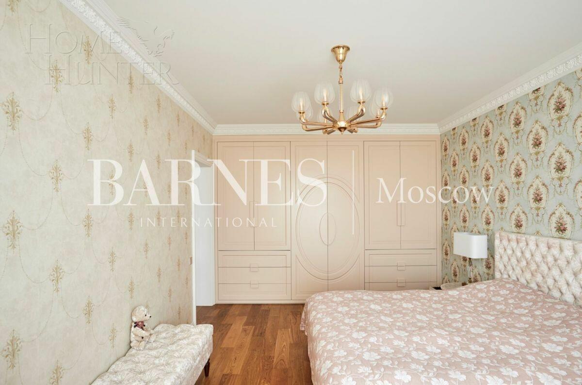 2-этажный коттедж 200 м² с отделкой