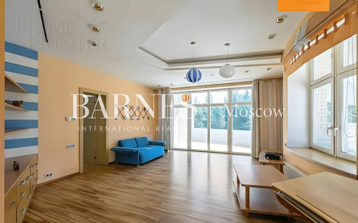 2-этажный коттедж 2 295 м² с отделкой