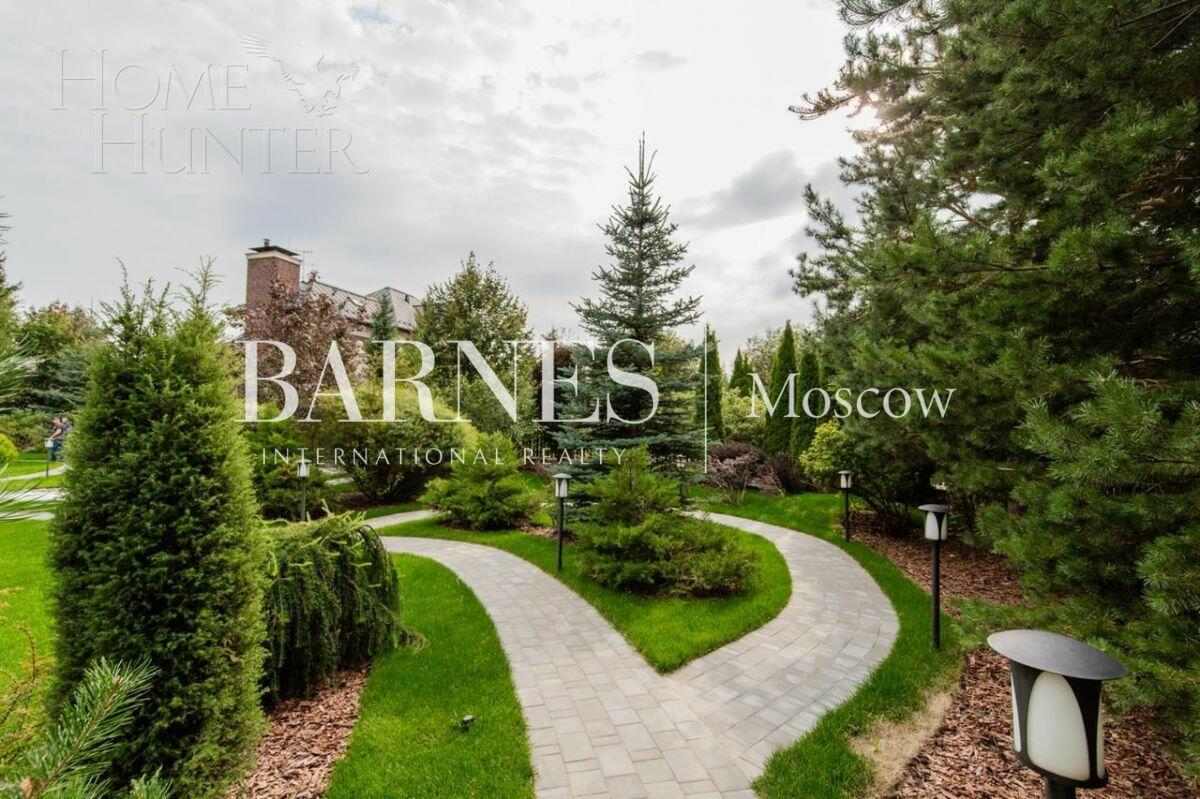 2-этажный коттедж 800 м² с отделкой