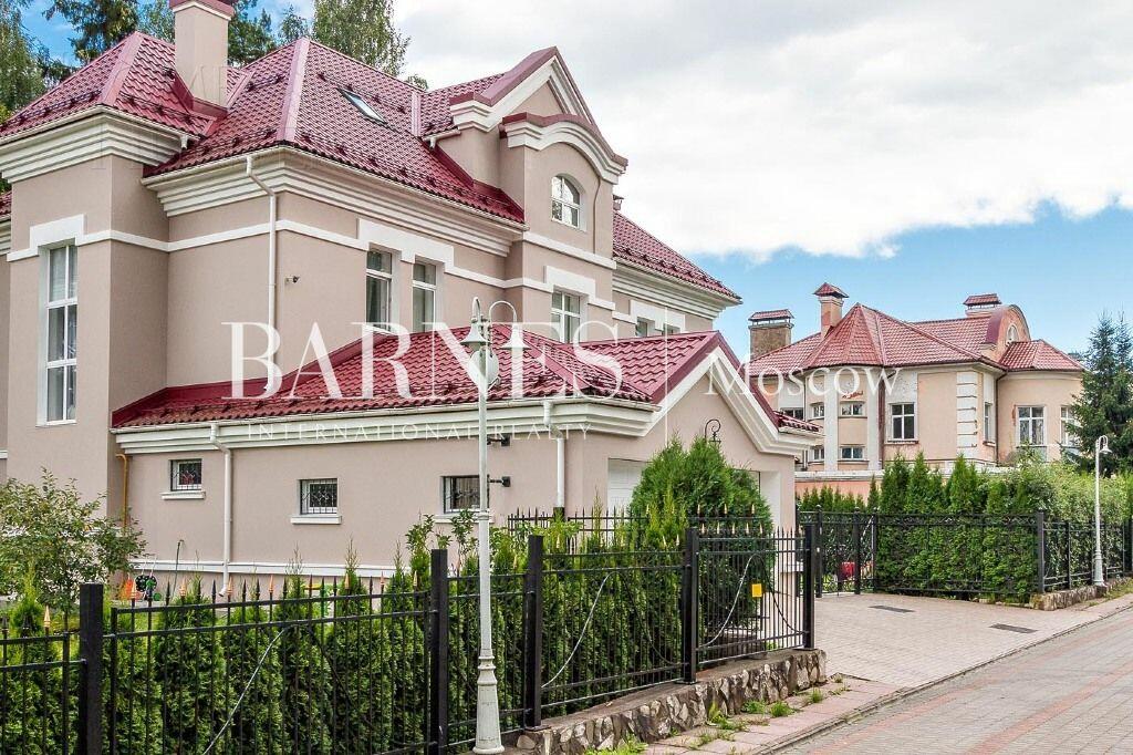 2-этажный коттедж 572 м² с отделкой