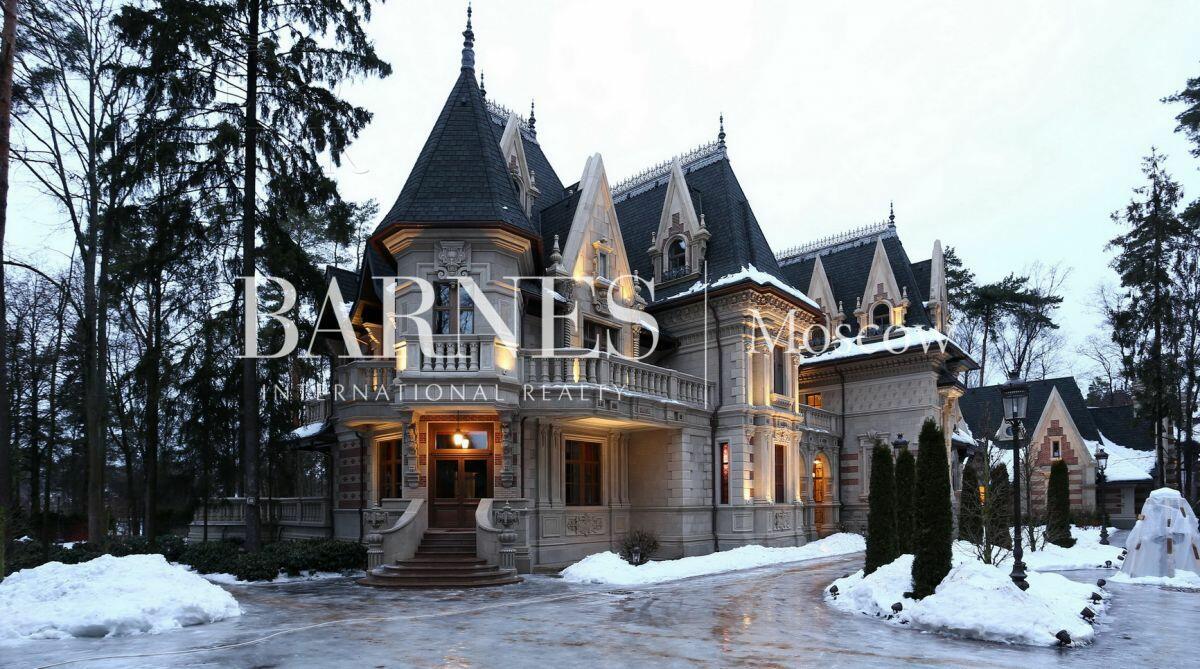 2-этажный коттедж 2 164 м² с отделкой