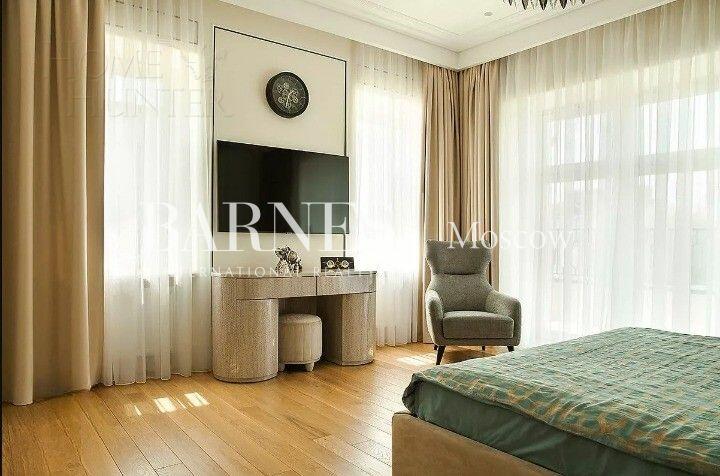 2-этажный коттедж 1 200 м² с отделкой