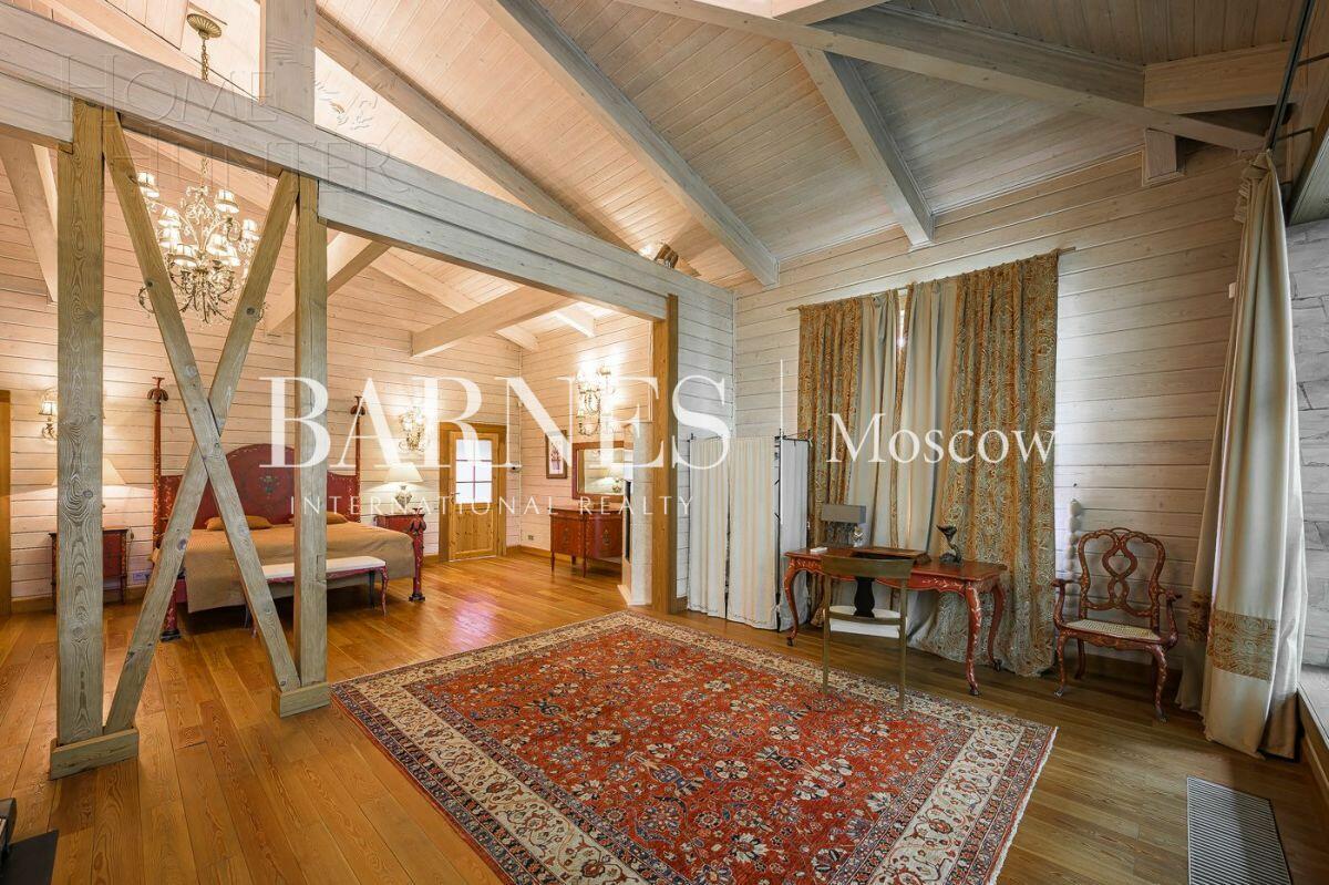 2-этажный коттедж 940 м² с отделкой